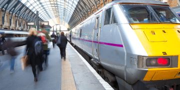 London,Train,Tube,Station,Blur,People,Movement,In,Rush,Hour